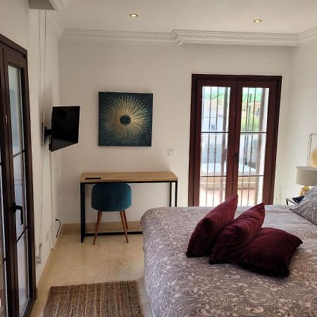 Beach And Golf Resort La Perla Miguel Adults Only Марбеля Екстериор снимка