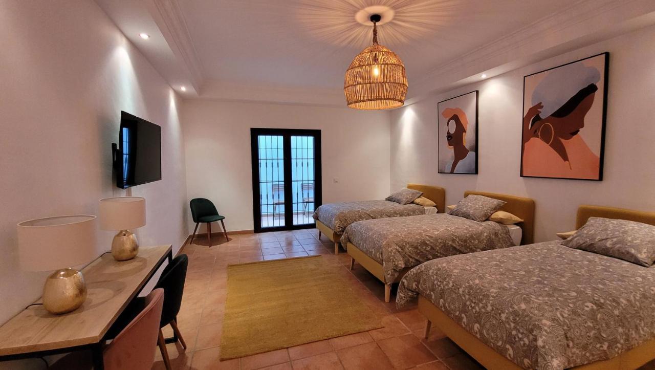 Beach And Golf Resort La Perla Miguel Adults Only Марбеля Екстериор снимка