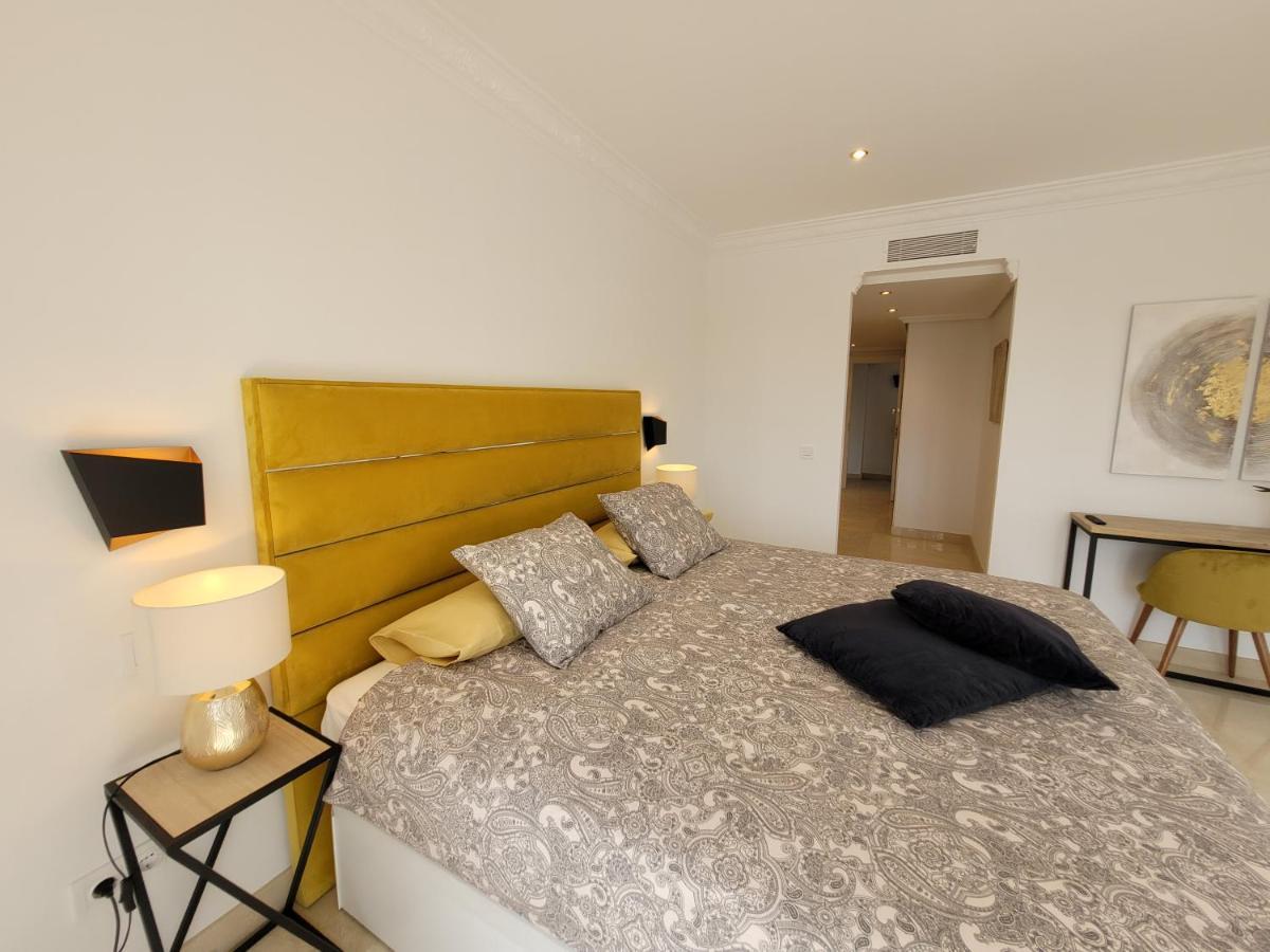 Beach And Golf Resort La Perla Miguel Adults Only Марбеля Екстериор снимка